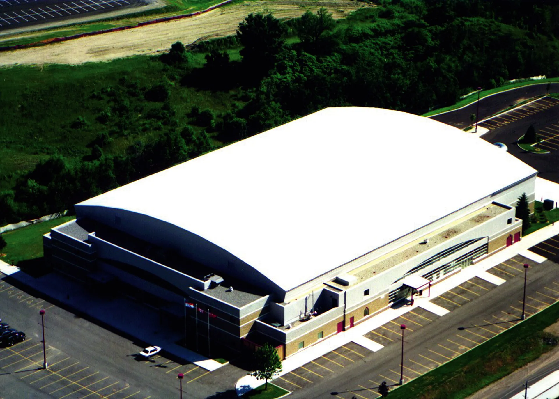 Gallery photo of Top Notch Commercial Roofing project in Columbus, OH highlighting team expertise and quality roofing outcomes.
